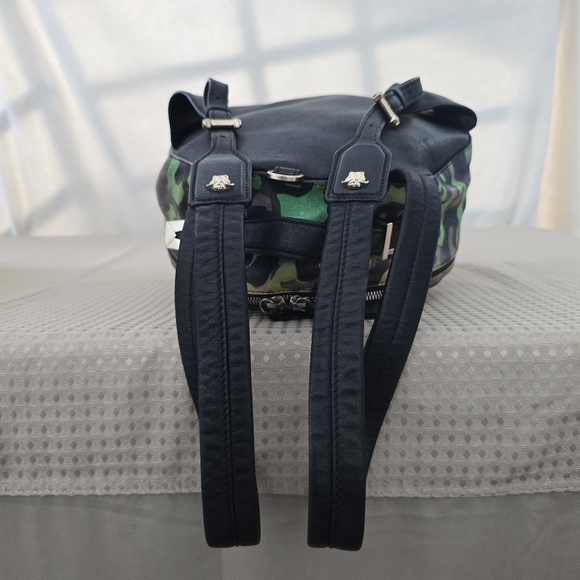 Versase - Picture 15 of 16